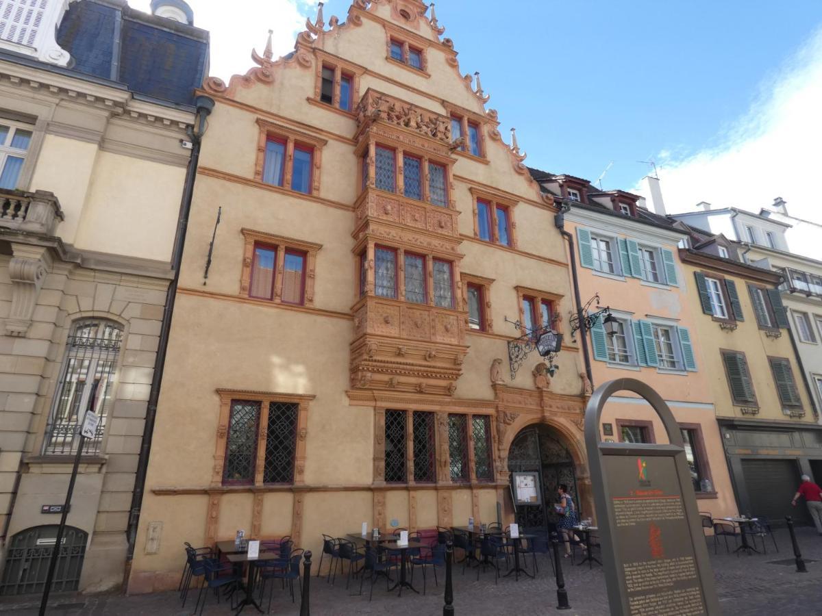 Gite Les Combles Du Bonheur Colmar Exterior foto