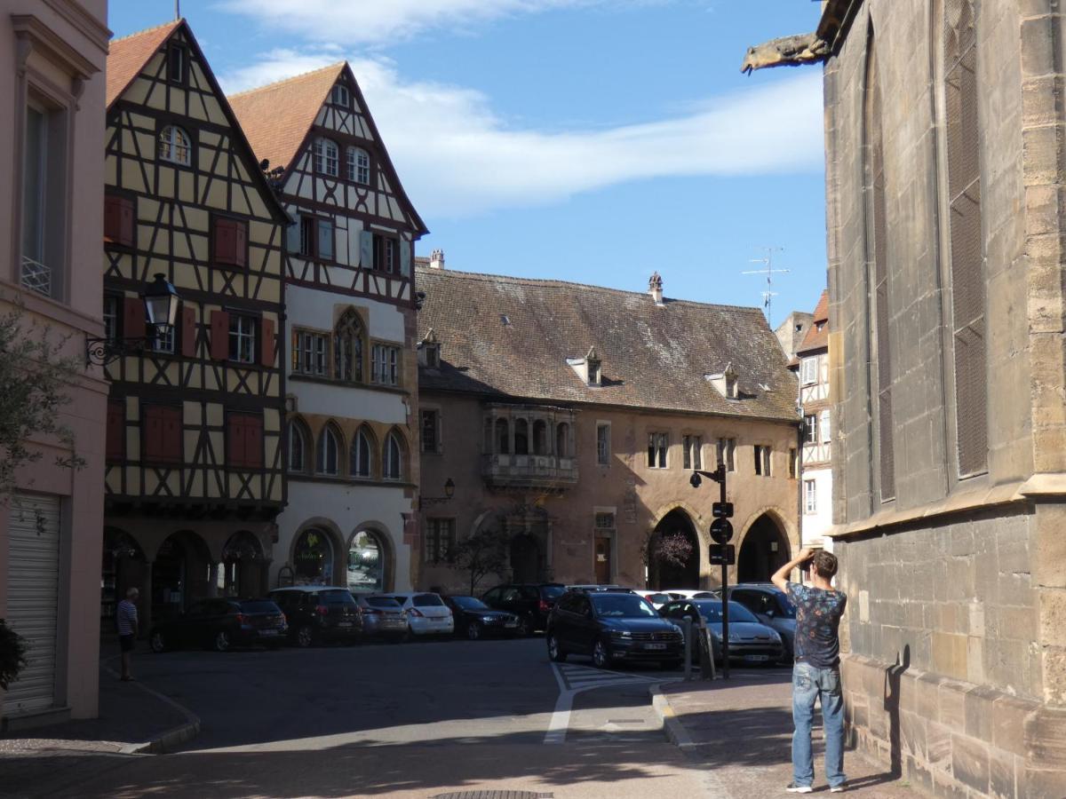 Gite Les Combles Du Bonheur Colmar Exterior foto